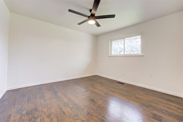 6704 Bear Canyon Drive, Oklahoma City, OK 73162
