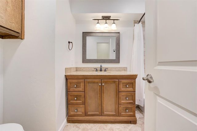 6704 Bear Canyon Drive, Oklahoma City, OK 73162