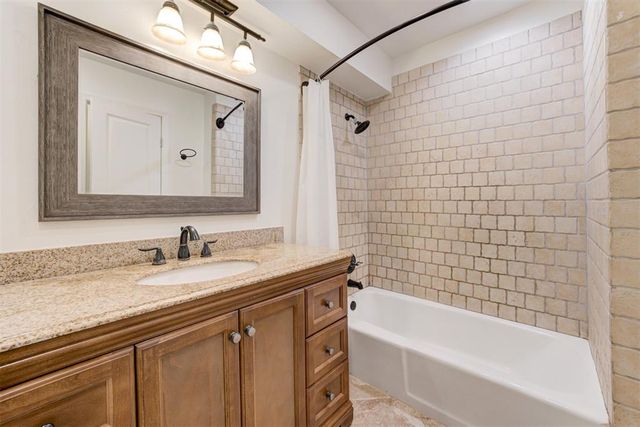 6704 Bear Canyon Drive, Oklahoma City, OK 73162