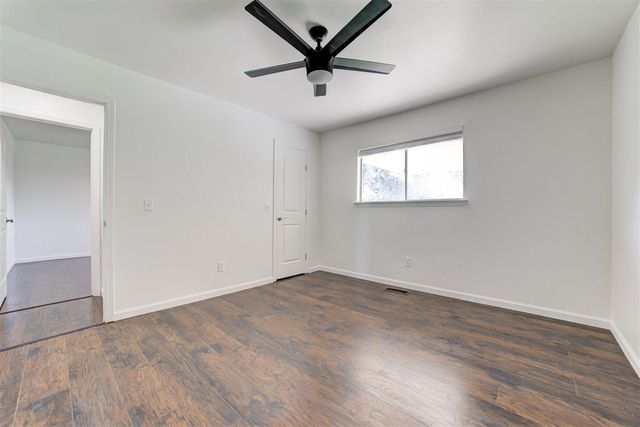 6704 Bear Canyon Drive, Oklahoma City, OK 73162