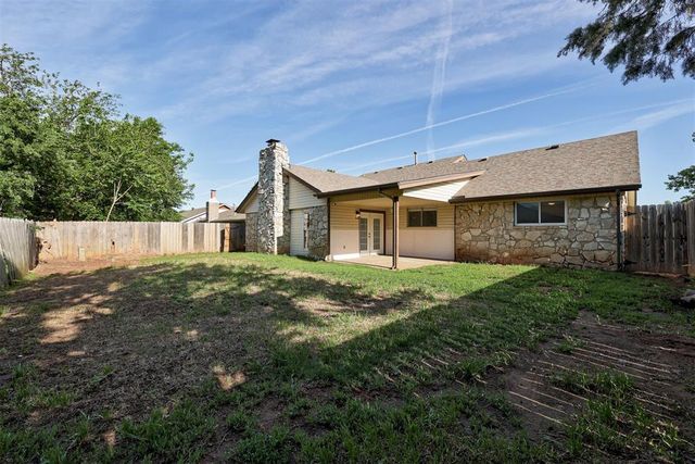 6704 Bear Canyon Drive, Oklahoma City, OK 73162