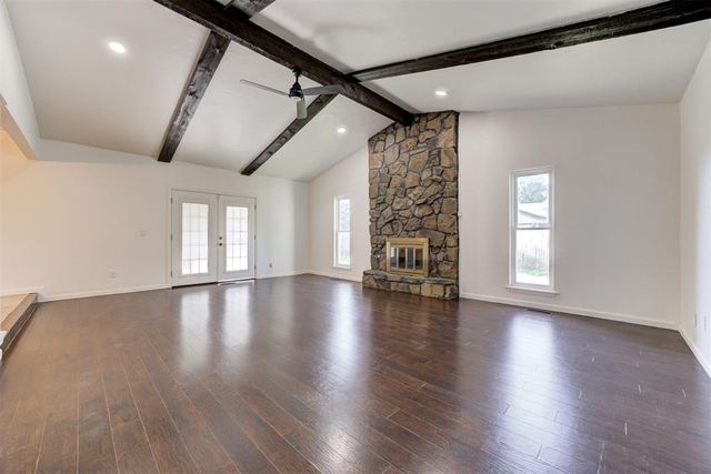 6704 Bear Canyon Drive, Oklahoma City, OK 73162