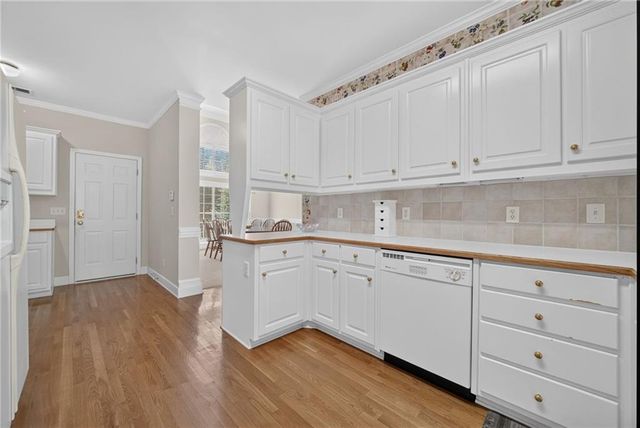 1114 Maple Creek Ridge, Loganville, GA 30052