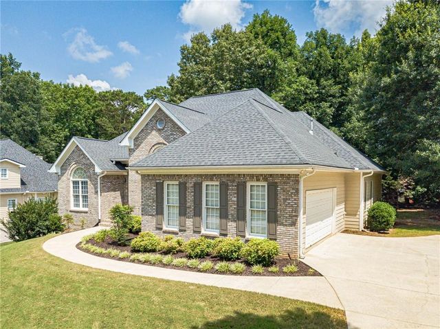 1114 Maple Creek Ridge, Loganville, GA 30052