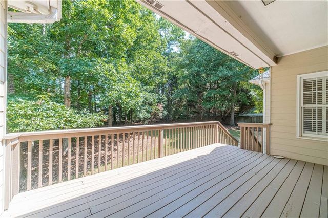 1114 Maple Creek Ridge, Loganville, GA 30052