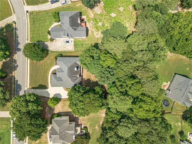 1114 Maple Creek Ridge, Loganville, GA 30052