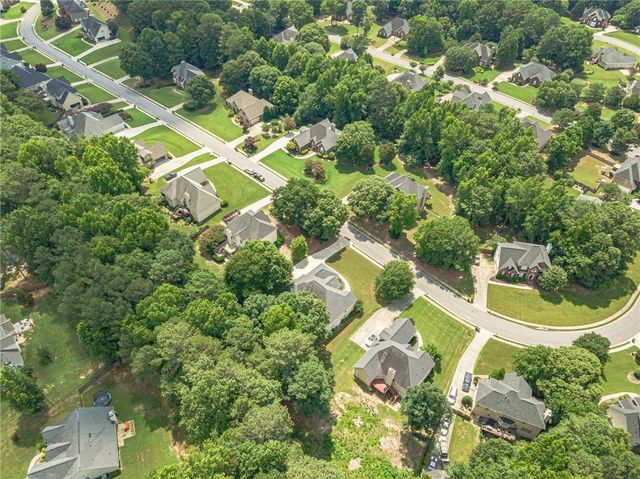 1114 Maple Creek Ridge, Loganville, GA 30052