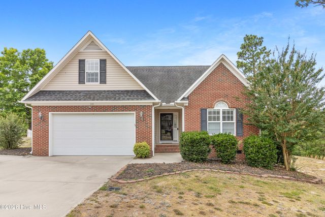 108 Camberly Lane, Aberdeen, NC 28315