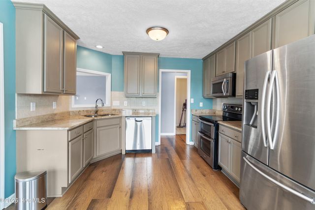 108 Camberly Lane, Aberdeen, NC 28315