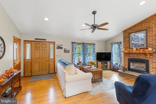 21246 CLARKS MOUNTAIN RD, Rapidan, VA 22733