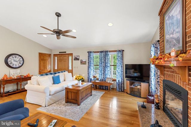 21246 CLARKS MOUNTAIN RD, Rapidan, VA 22733