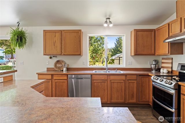 9272 Flagler Road, Nordland, WA 98358
