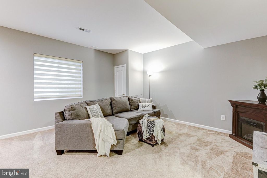 Image 42 of property listing at 1823 N POLLOCK WAY, Middletown, DE 19709