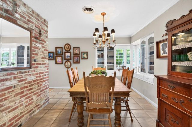 6821 Leesburg Pl, Stockton, CA 95207
