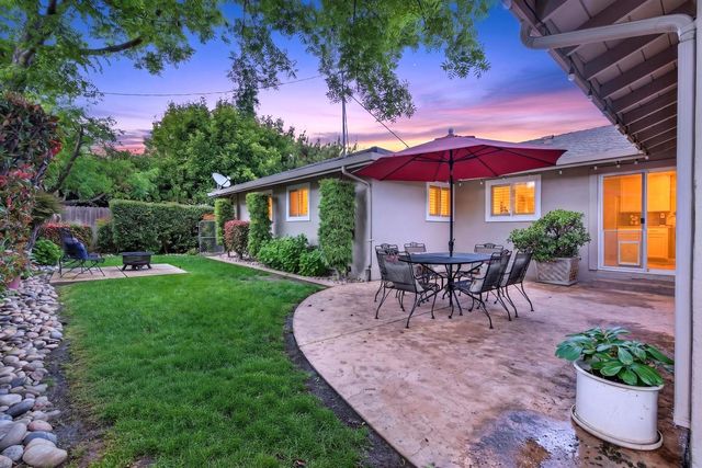 6821 Leesburg Pl, Stockton, CA 95207
