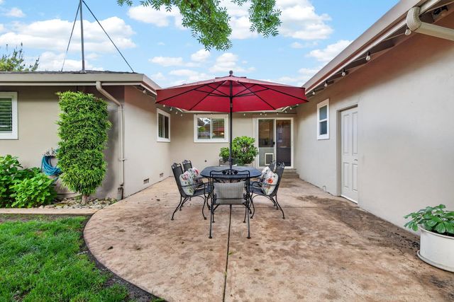 6821 Leesburg Pl, Stockton, CA 95207