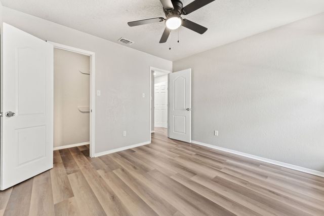 2512 Windy Pine Lane, Arlington, TX 76015