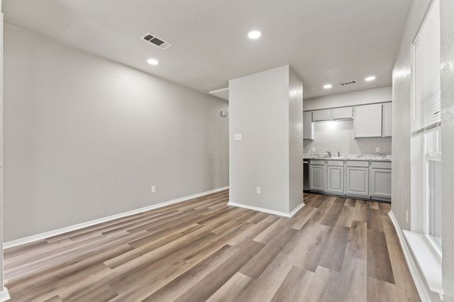 2512 Windy Pine Lane, Arlington, TX 76015