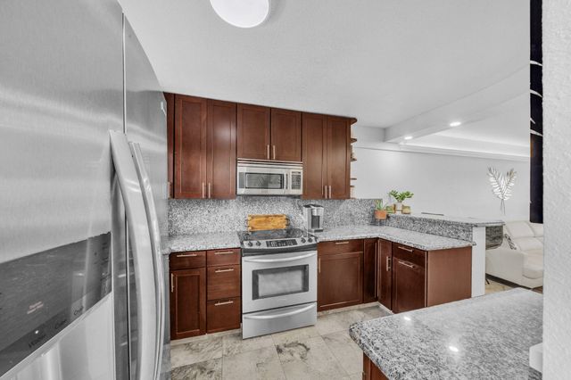 1536 SE 15TH Court 404, Deerfield Beach, FL 33441