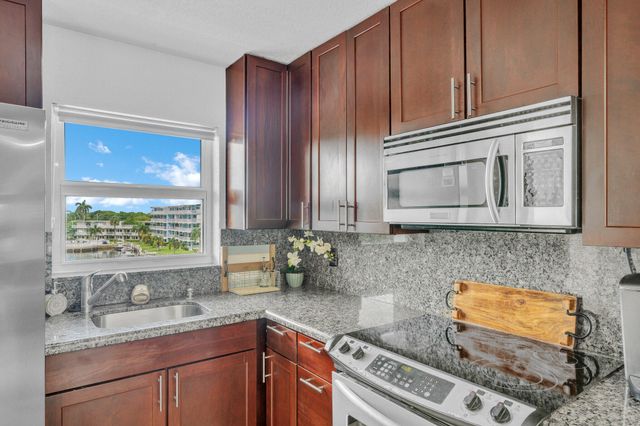1536 SE 15TH Court 404, Deerfield Beach, FL 33441