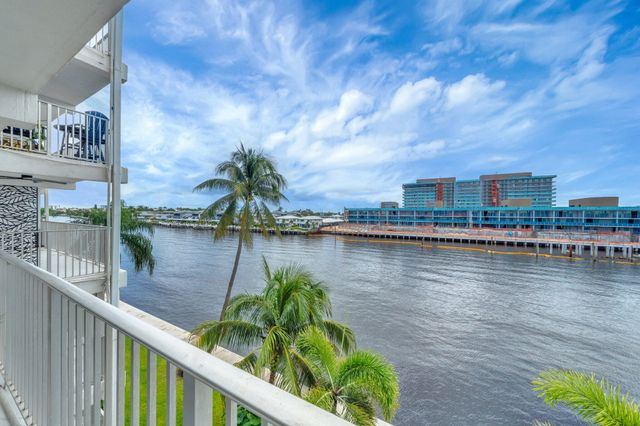 1536 SE 15TH Court 404, Deerfield Beach, FL 33441
