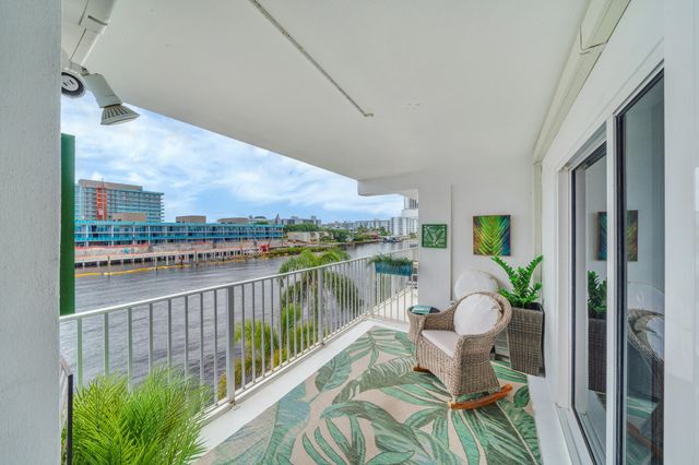 1536 SE 15TH Court 404, Deerfield Beach, FL 33441