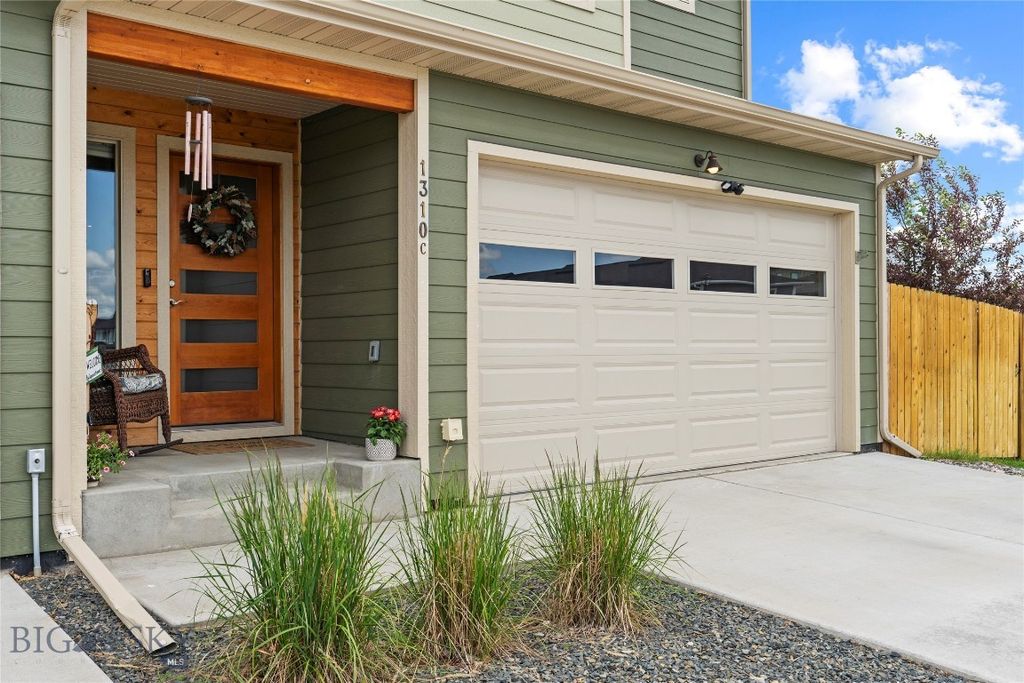 1310 Glider Lane C, Belgrade, MT 59714