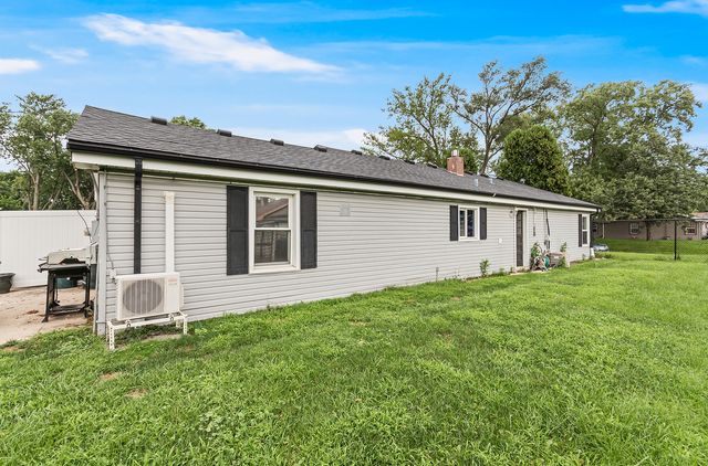 6855 W 113th Street, Worth, IL 60482