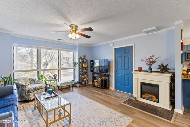 322 NE 48th Street, Oak Island, NC 28465