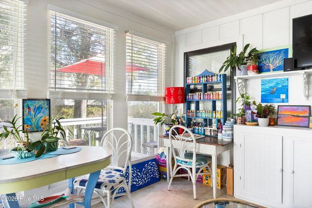 322 NE 48th Street, Oak Island, NC 28465