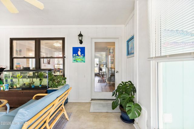 322 NE 48th Street, Oak Island, NC 28465