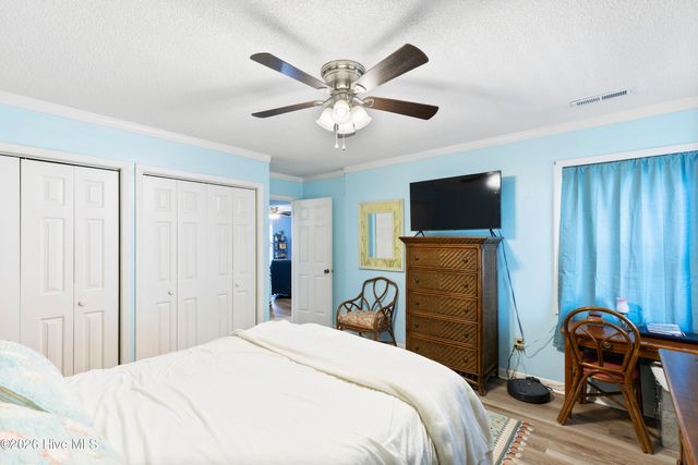 322 NE 48th Street, Oak Island, NC 28465