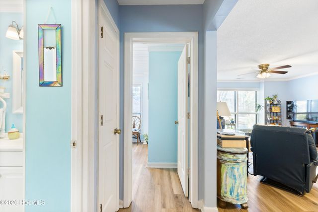 322 NE 48th Street, Oak Island, NC 28465