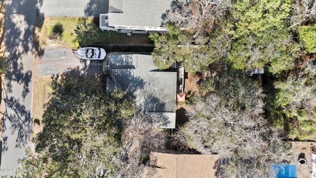 322 NE 48th Street, Oak Island, NC 28465