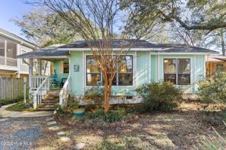 322 NE 48th Street, Oak Island, NC 28465