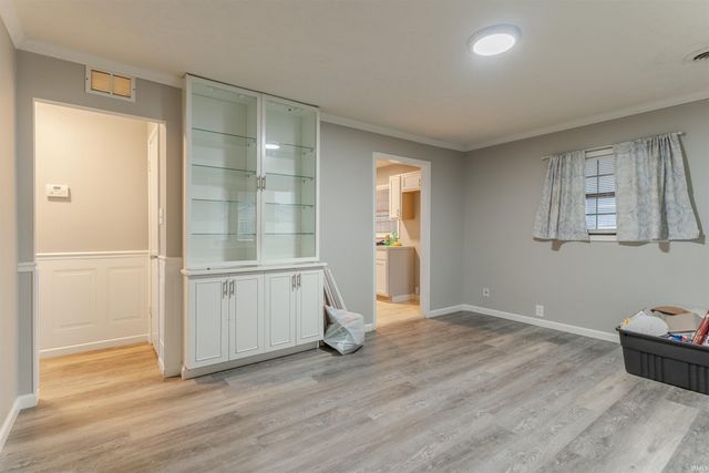 1250 Maple Court Street, Evansville, IN 47714