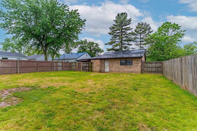 1250 Maple Court Street, Evansville, IN 47714