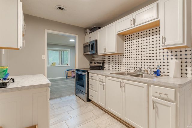 1250 Maple Court Street, Evansville, IN 47714