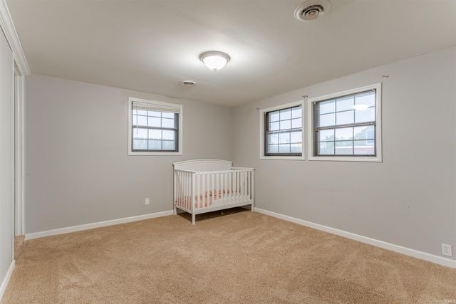 1250 Maple Court Street, Evansville, IN 47714