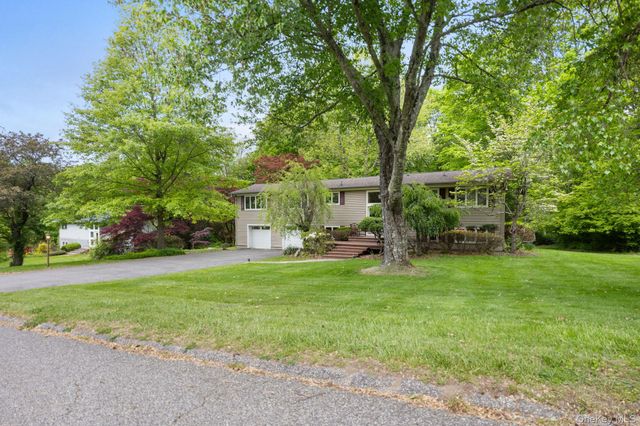 28 Leona Drive, Brewster, NY 10509