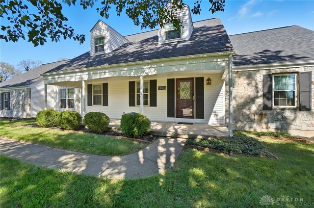 200 Sycamore Creek Drive, Springboro, OH 45066