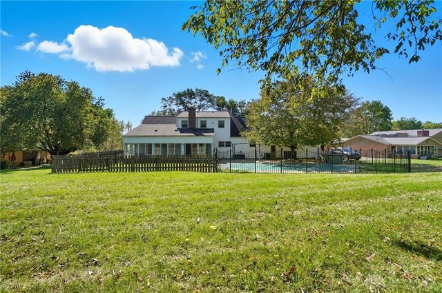 200 Sycamore Creek Drive, Springboro, OH 45066