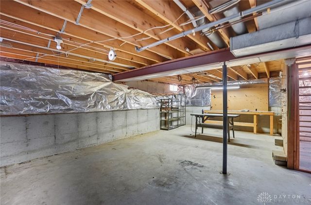 200 Sycamore Creek Drive, Springboro, OH 45066