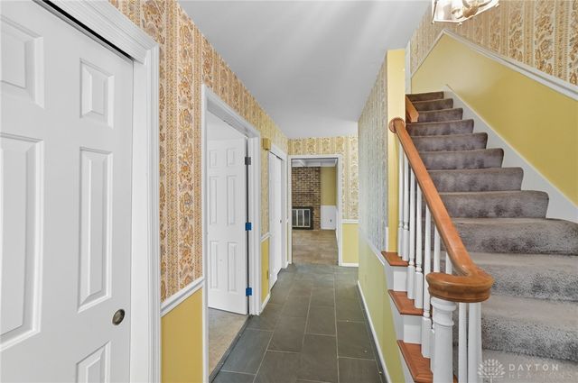 200 Sycamore Creek Drive, Springboro, OH 45066