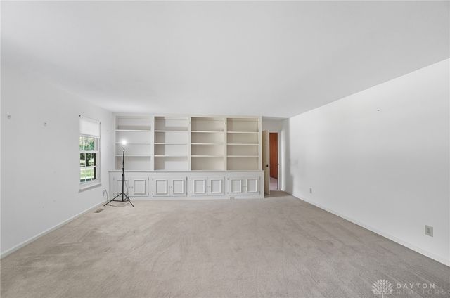 200 Sycamore Creek Drive, Springboro, OH 45066