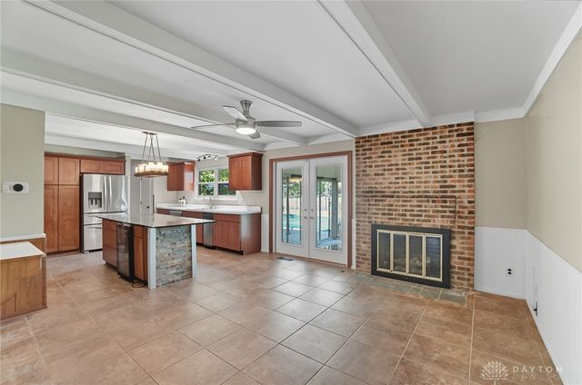 200 Sycamore Creek Drive, Springboro, OH 45066