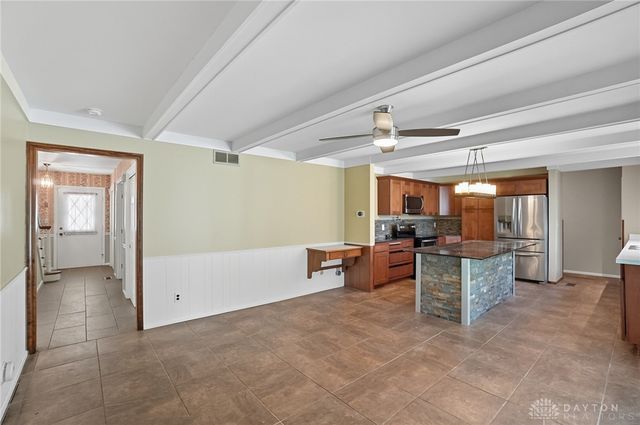 200 Sycamore Creek Drive, Springboro, OH 45066