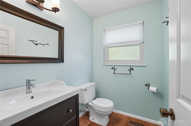 200 Sycamore Creek Drive, Springboro, OH 45066