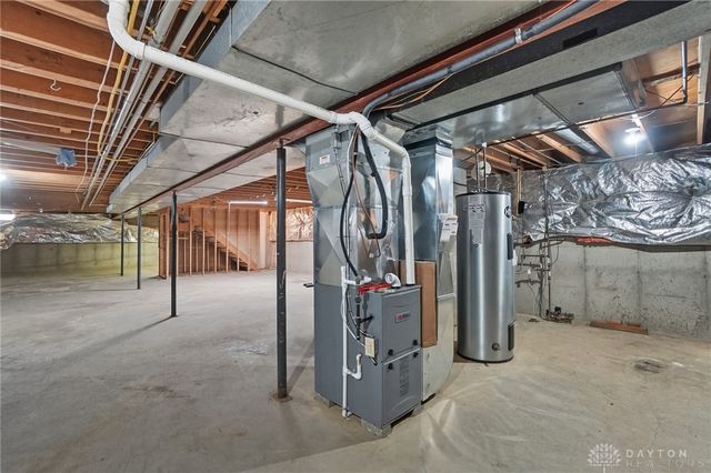 200 Sycamore Creek Drive, Springboro, OH 45066