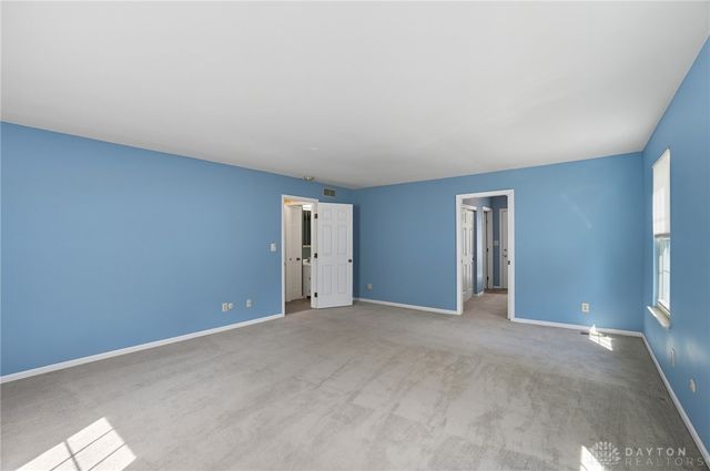 200 Sycamore Creek Drive, Springboro, OH 45066